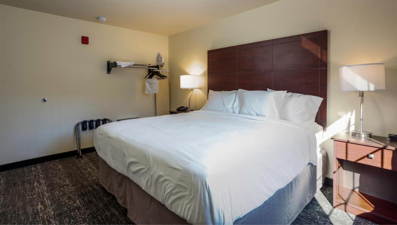 Cobblestone Inn & Suites - Brookville Εξωτερικό φωτογραφία