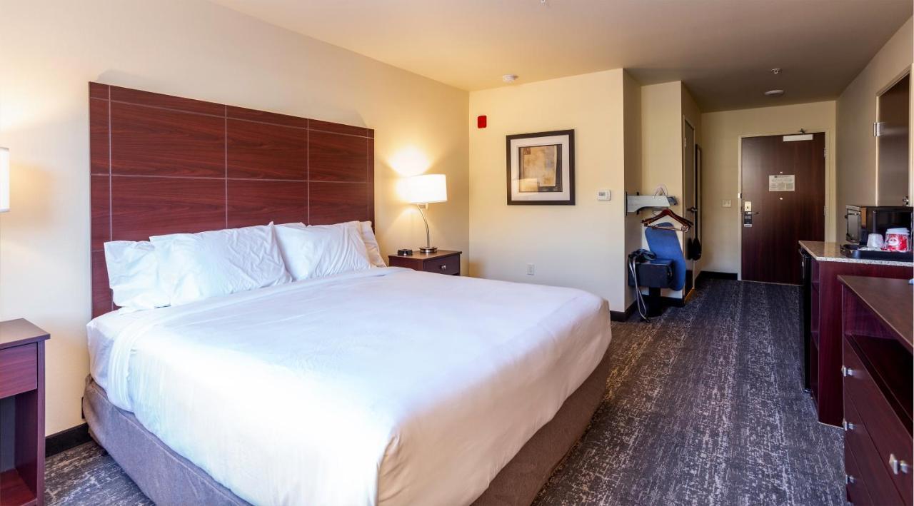 Cobblestone Inn & Suites - Brookville Εξωτερικό φωτογραφία