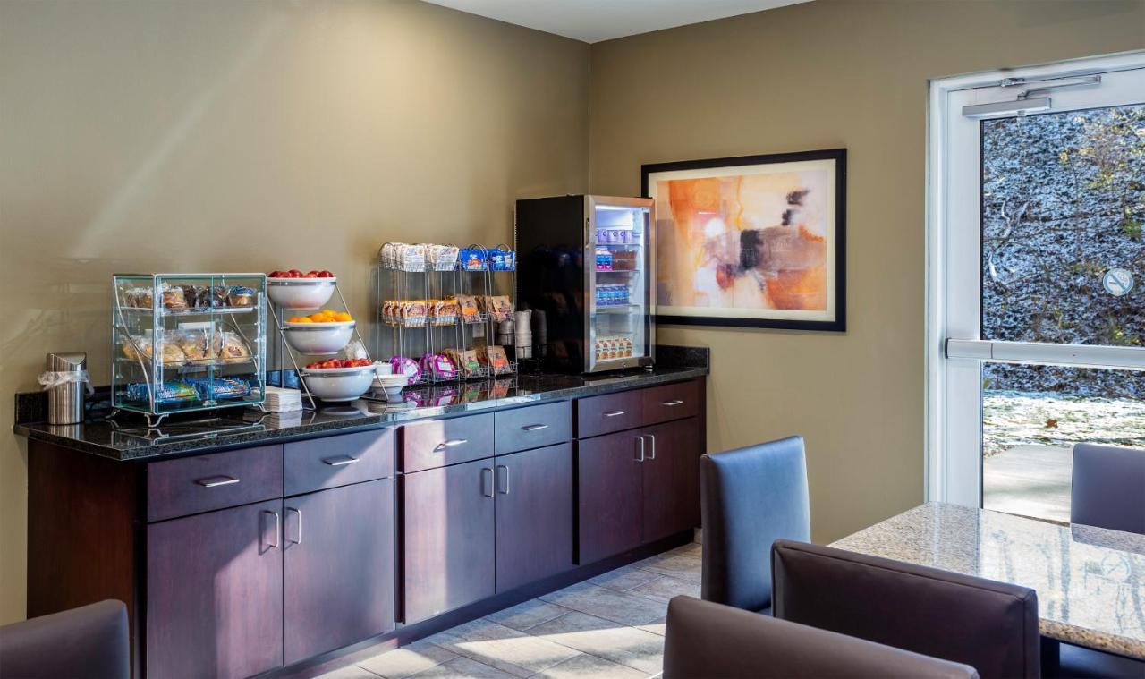 Cobblestone Inn & Suites - Brookville Εξωτερικό φωτογραφία