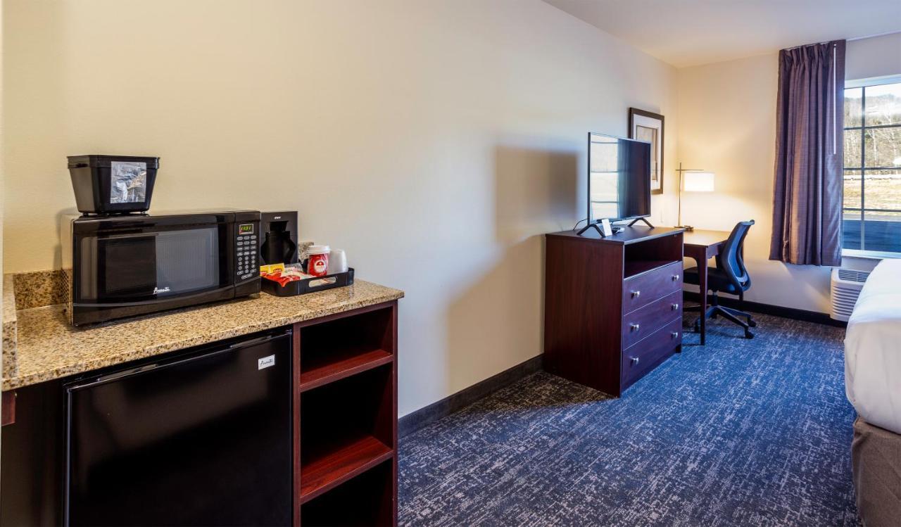 Cobblestone Inn & Suites - Brookville Εξωτερικό φωτογραφία