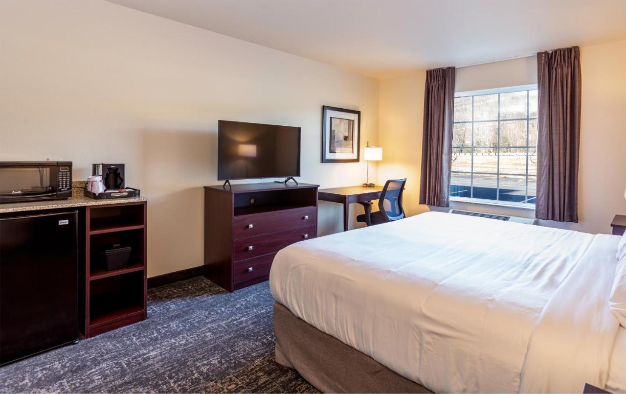 Cobblestone Inn & Suites - Brookville Εξωτερικό φωτογραφία
