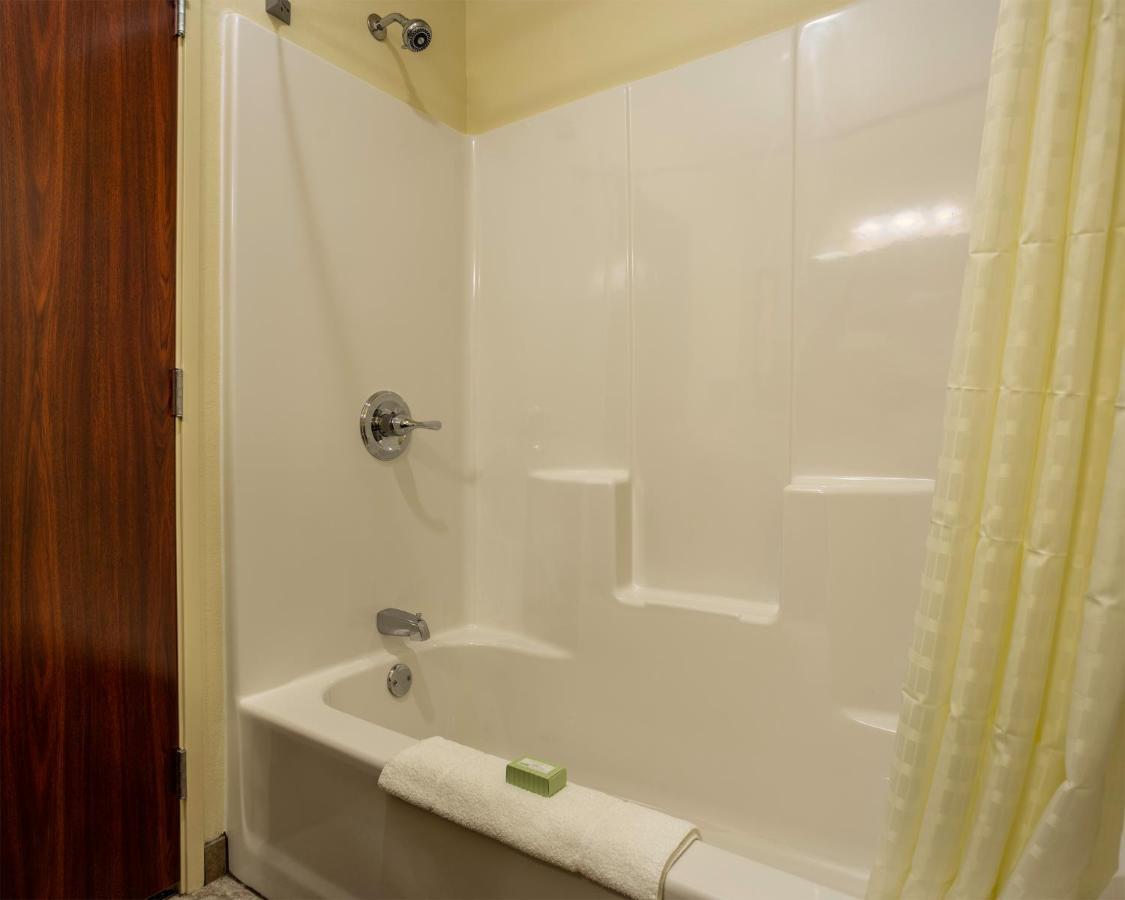 Cobblestone Inn & Suites - Brookville Εξωτερικό φωτογραφία